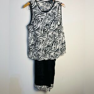 NWOT Jones New York Zebra Print Top and matching bottom set.